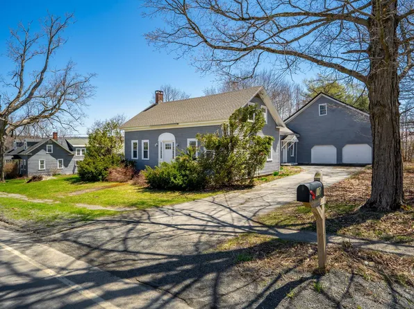 10 Nokomis Road, Corinna, ME 04928