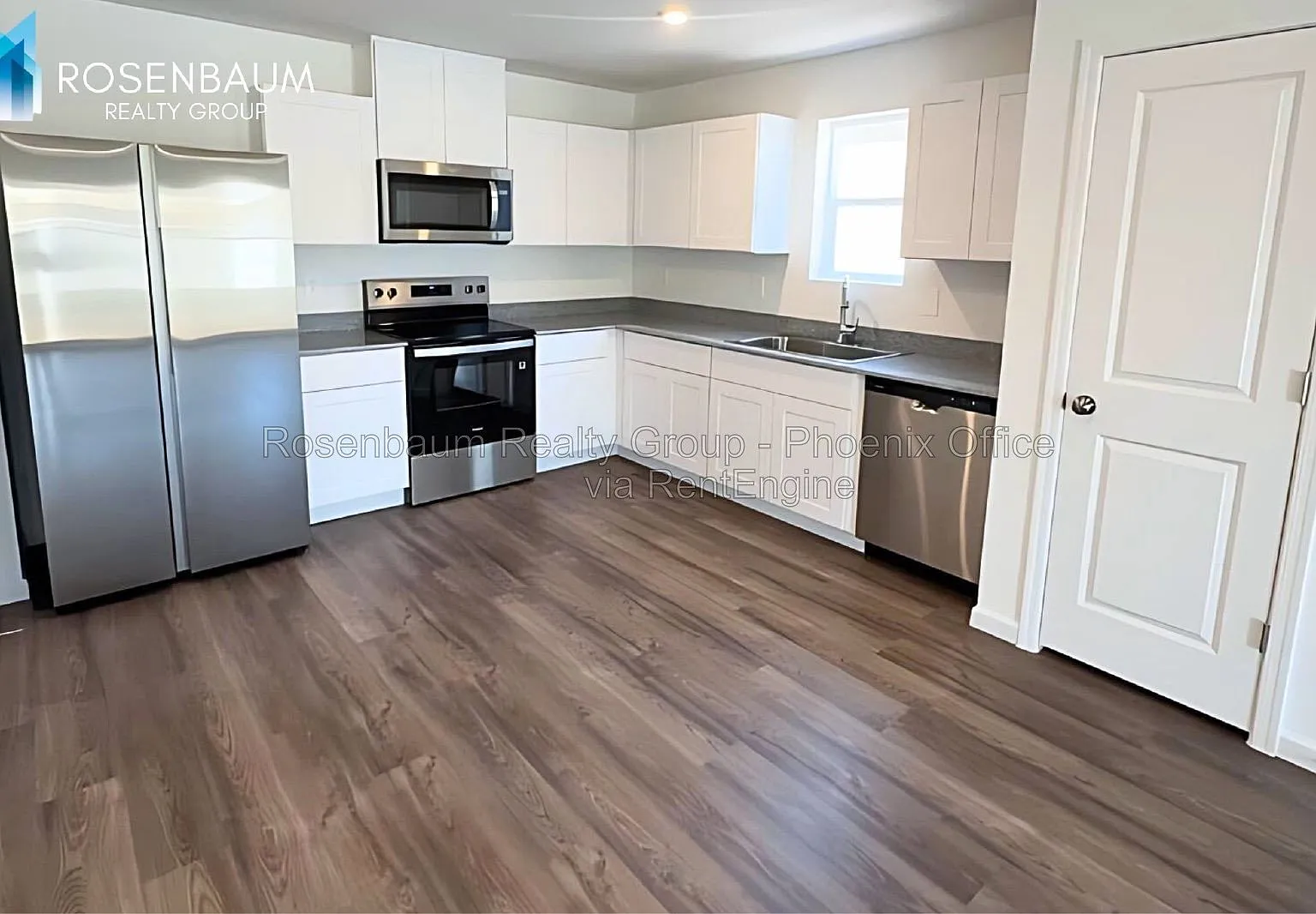 3 bed, 2.0 bath, 1477 sqft, $1,749 — Photo 4