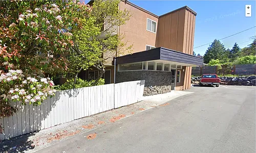 6516 25th Ave NE Photo 1