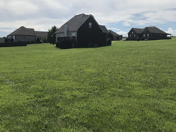 3rd image of 1037 Luton Way