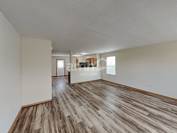5th image of 439 Wellsleyglen Dr