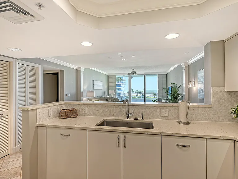 2109 Gulf Of Mexico Dr #1203 — Photo 11