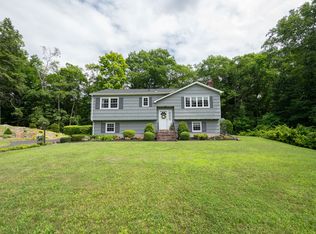 17 Three Partners Rd, Danbury, CT 06811
