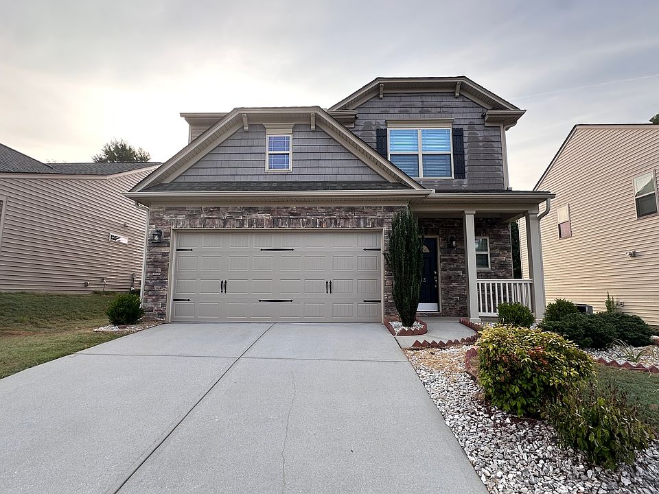 1st image of 203 Penrith Ct