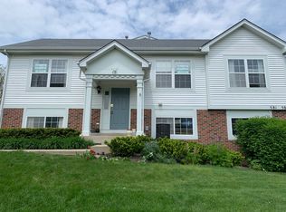 581 Holiday Ln UNIT 581, Round Lake, IL 60073