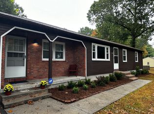 737 Maple Rd, Longmeadow, MA 01106