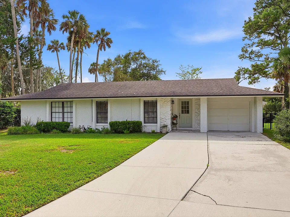 102 Cordova Reina Ct