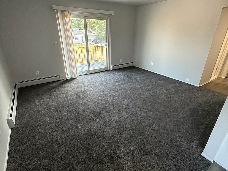 35335 Bakewell St #5 — Photo 4