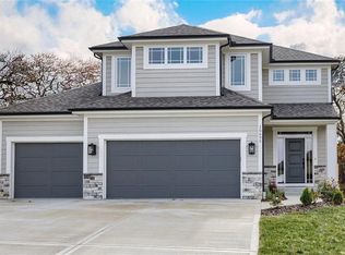 7485 N Utica Ave, Parkville, MO 64152