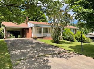 108 Highland Rd, Gretna, VA 24557