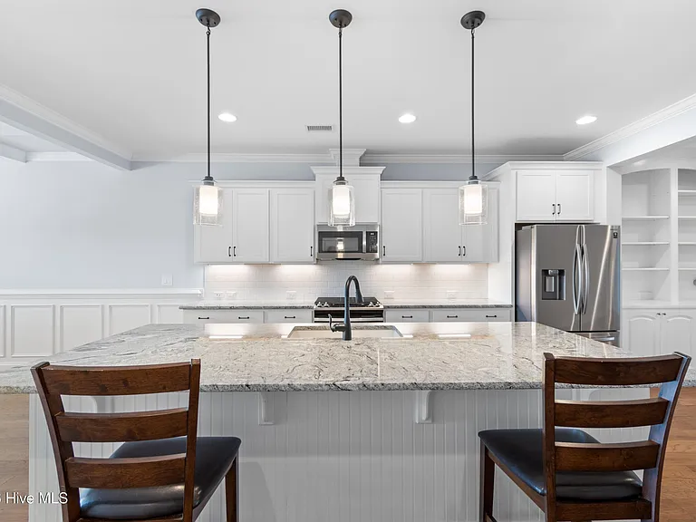 3688 Gardenia Ln — Photo 9