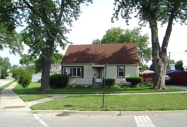 1st image of 100 Armitage Ave