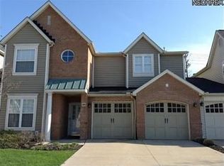 480 Hollyhock Ct, Mayfield Heights, OH
