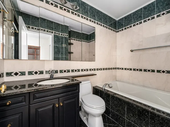 51 East 67th Street image 14 of 19