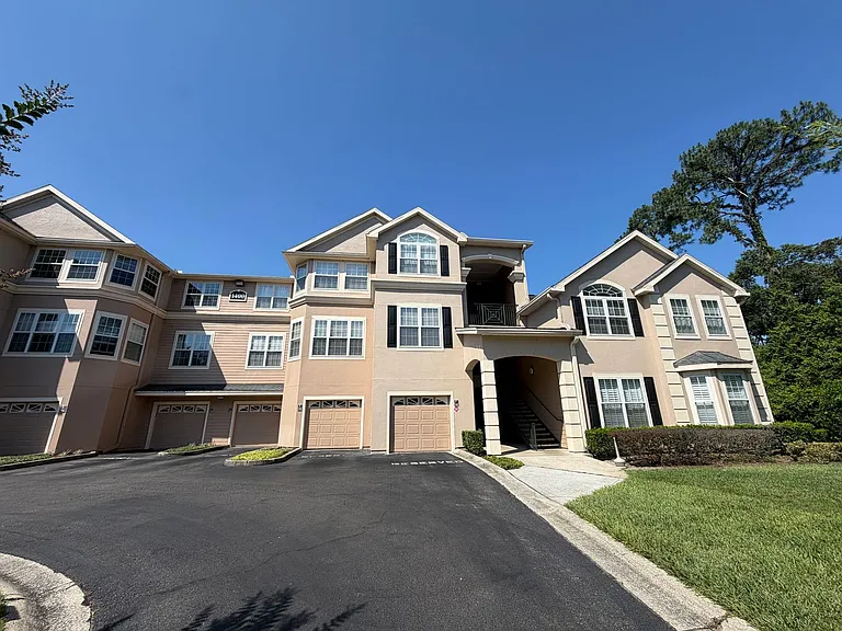 13810 Sutton Park Dr N #1437 — Photo 2
