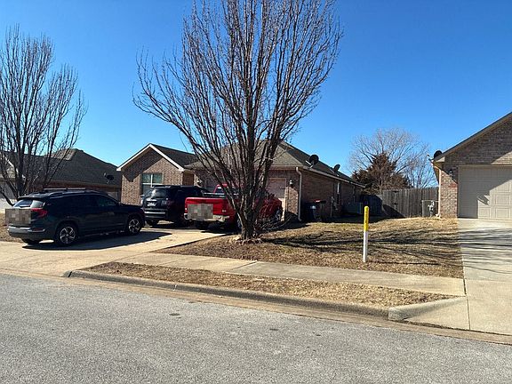 2nd image of 4418 Ferns Valley Loop