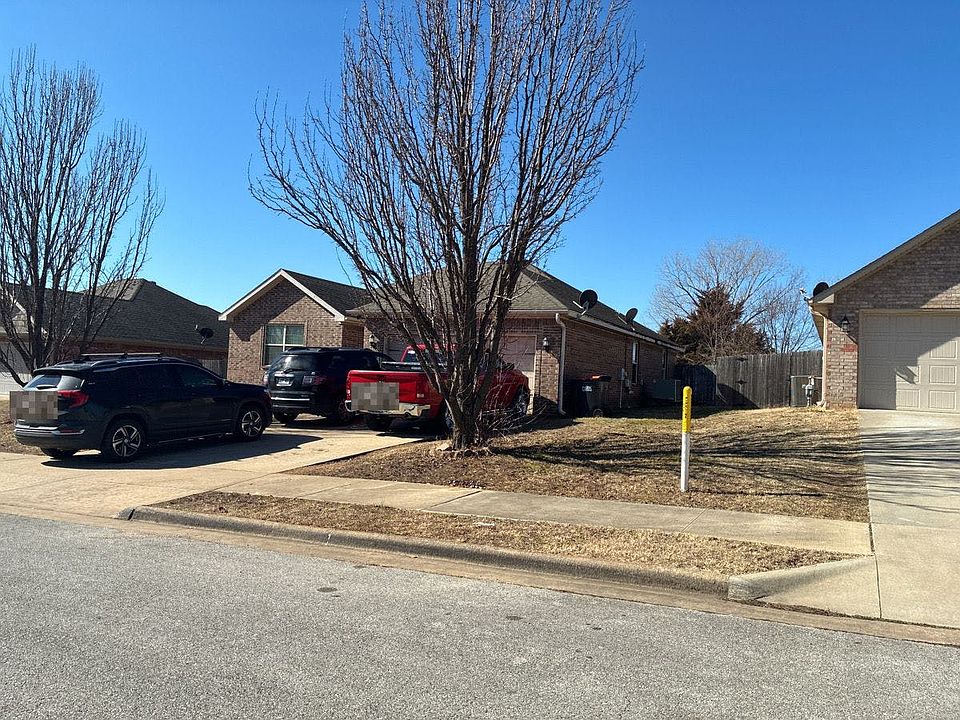 2nd image of 4418 Ferns Valley Loop