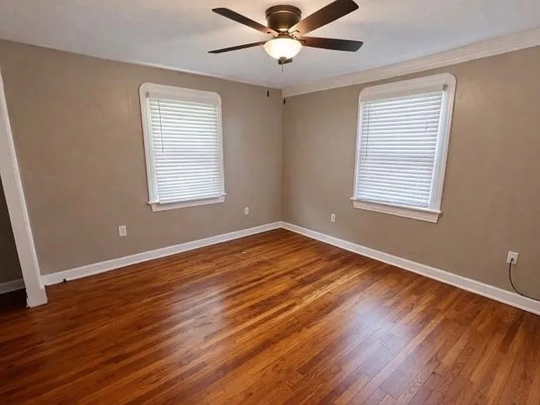 817 Sumner St — Photo 5