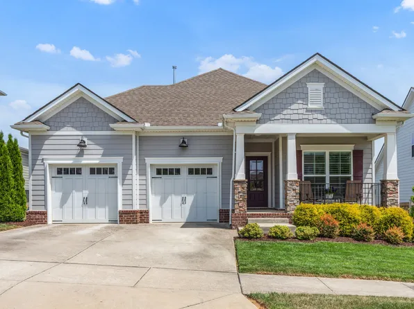 928 Carraway Ln, Spring Hill, TN 37174