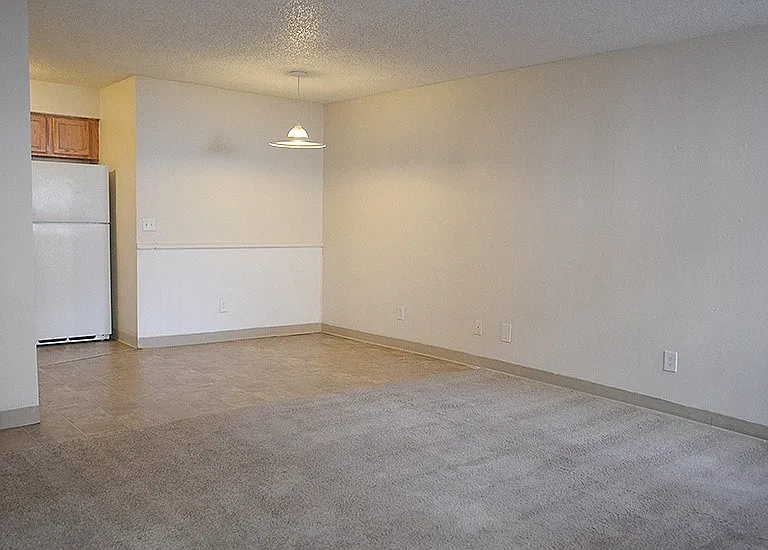 Canyon Crest — Photo 17