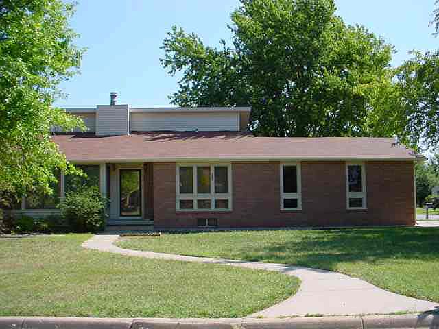 1st image of 613 Renee Dr