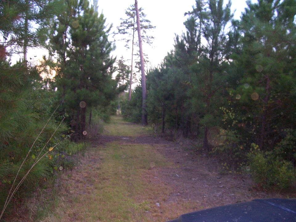 2nd image of Chamberlain Ferry Rd