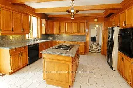 4 bed, $5,900 — Photo 4