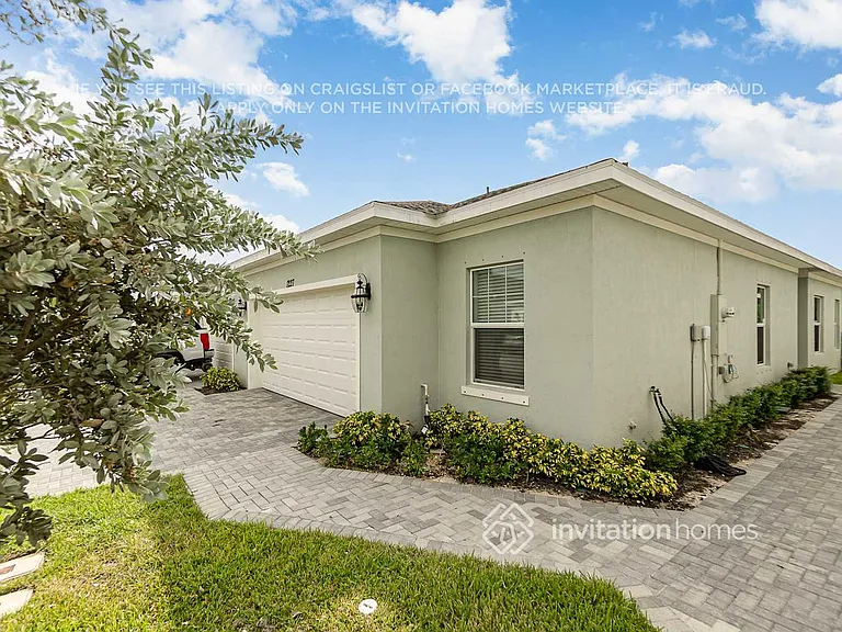 1227 Preston Estates Cir — Photo 3