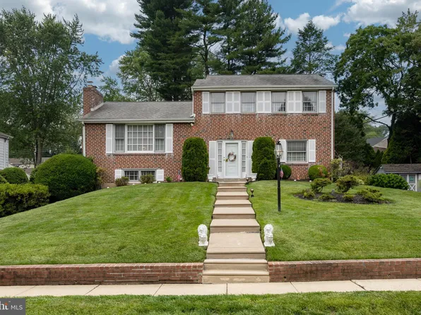 216 Parkview Dr, Springfield, PA 19064