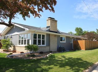 2700 Goold St, Racine, WI 53404