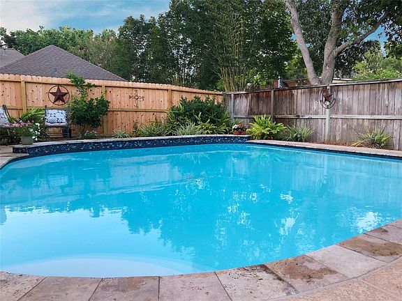 3rd image of 23302 Millcross Ln