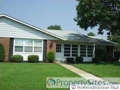 1243B Hamilton Ct, Lakewood, NJ, 08701