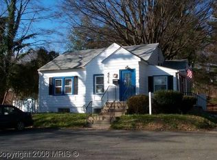 4616 Ravensworth Rd, Annandale, VA 22003