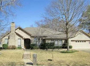 611 Kingswood Dr, Tyler, TX 75703