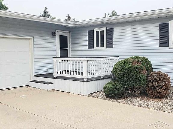 2nd image of 4592 Wolverine Dr
