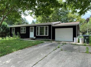 1113 Spruce St, Iowa City, IA 52240