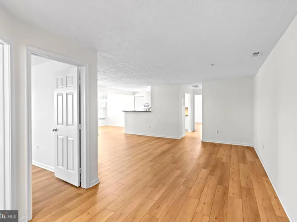 700 Orchard Overlook APT 203, Odenton, MD 21113