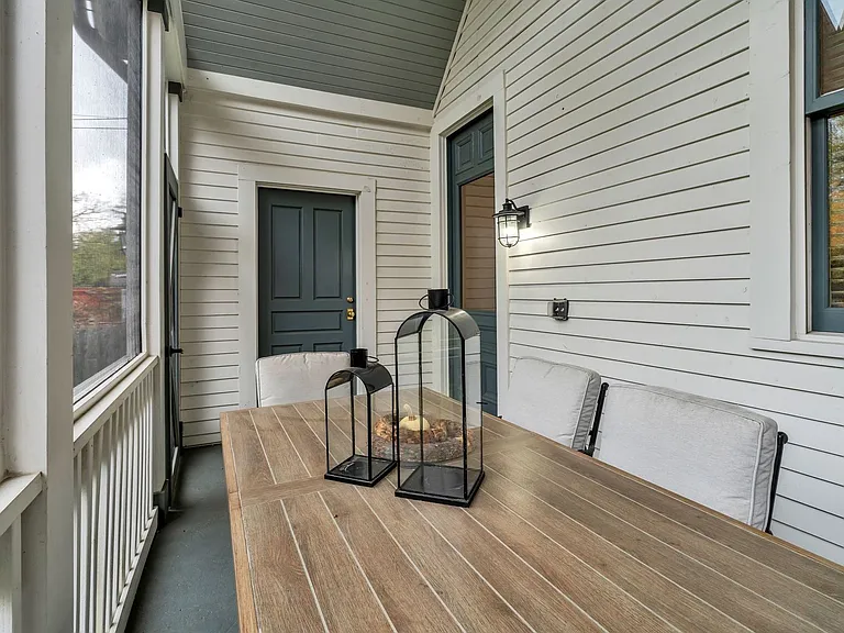 908 Fatherland St — Photo 27