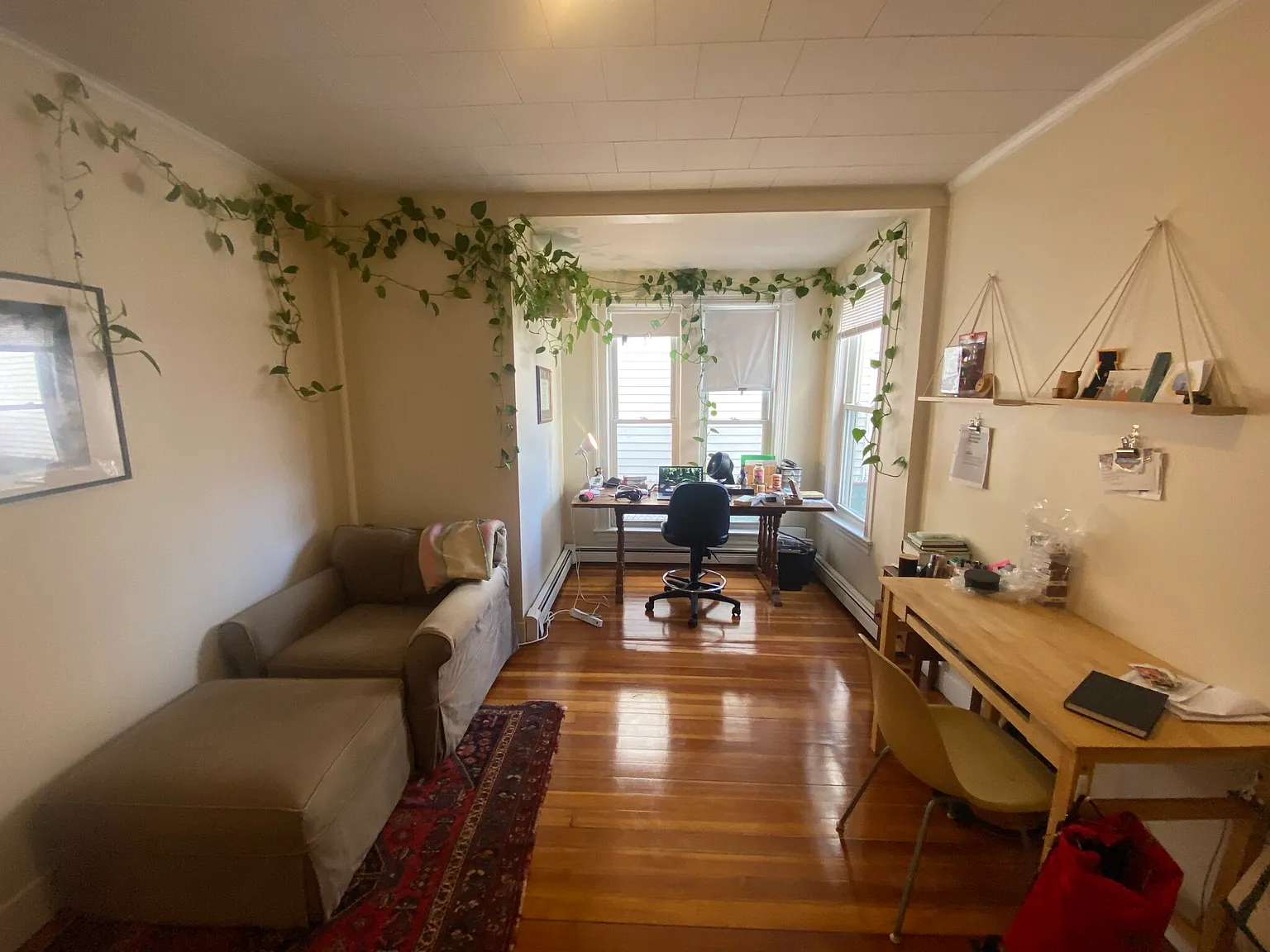 3 bed, 1200 sqft, $3,600 — Photo 2