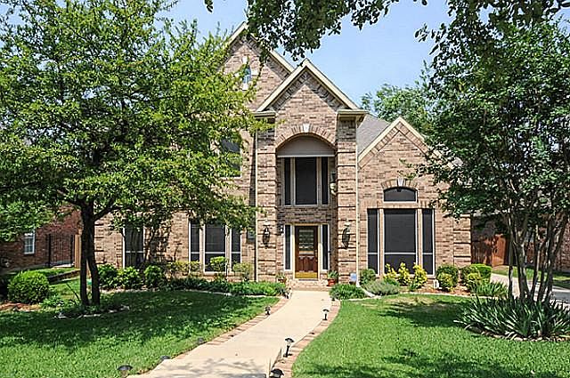 1st image of 2708 Hidden Lake Dr
