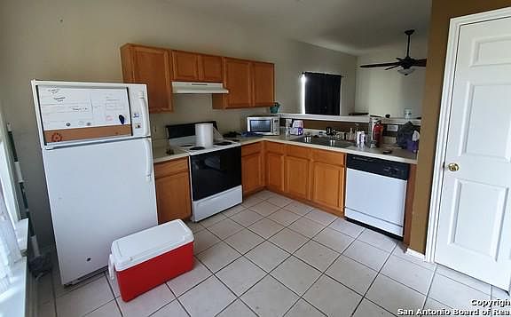 2nd image of 2707 Crown Arbor Dr