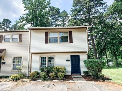 2711 Reynolds Park Rd, Winston Salem, NC, 27107