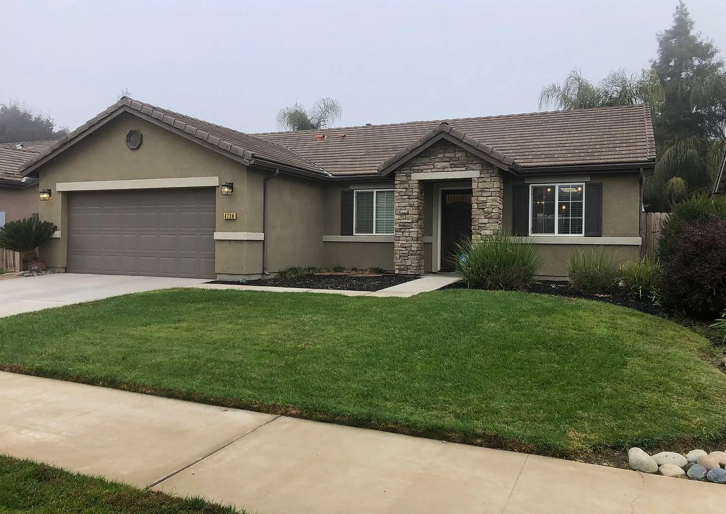4738 W. Rialto Ave 3 Bedroom 2 Bathroom Visalia — Photo 3