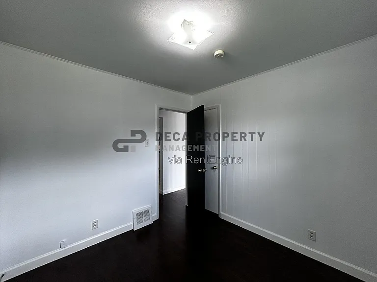 10922 Juniper Ct — Photo 13