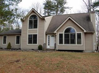5233 Hilltop Cir, East Stroudsburg, PA 18301