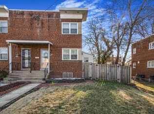 1815 Longfellow St, Hyattsville, MD 20782