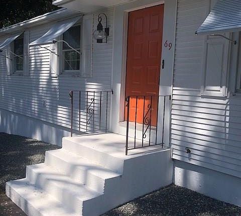 2nd image of 69 Fairgreen Dr
