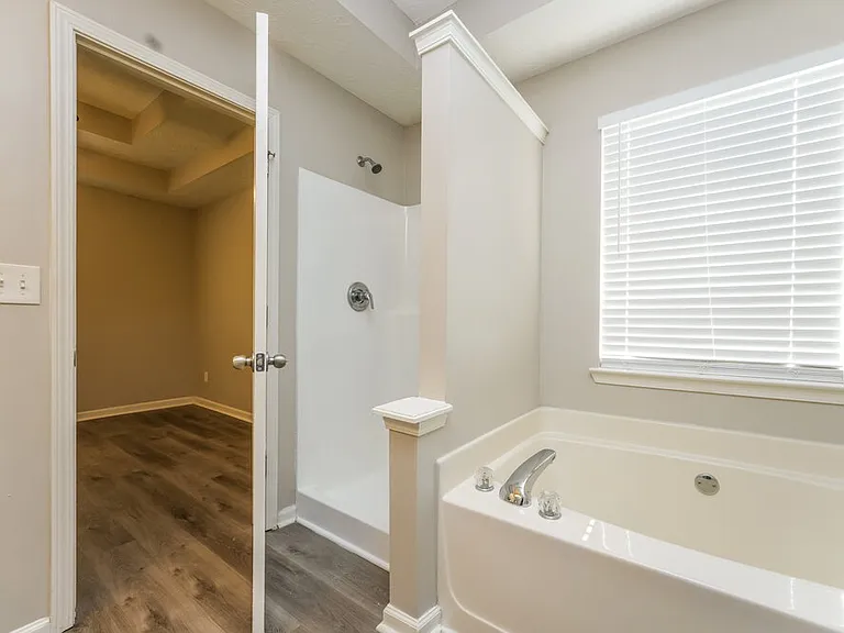 4265 Wesley Hall Dr — Photo 14