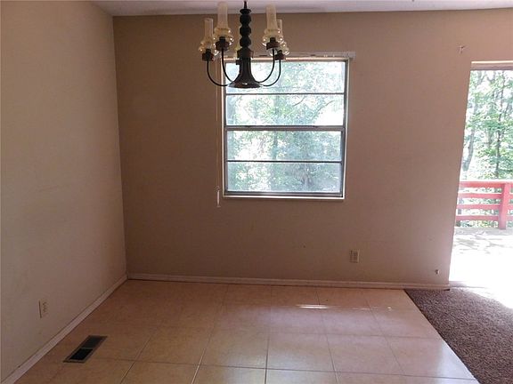 5th image of 2602 E Fairview Ln