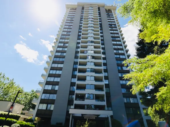 9521 Cardston Ct #507, Burnaby, BC V3N 4R8